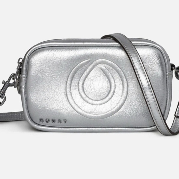 NEW Monet Shimmering Silver Crossbody Bag W- Dust cloth& Box  Beautiful !! - Picture 14 of 15